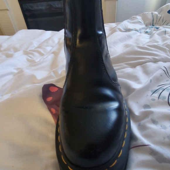 Dr. Martens boots - Picture 4 of 4